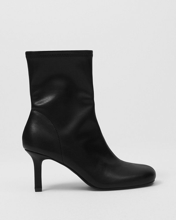 Nelly Rounded Sock Boot - Svart
