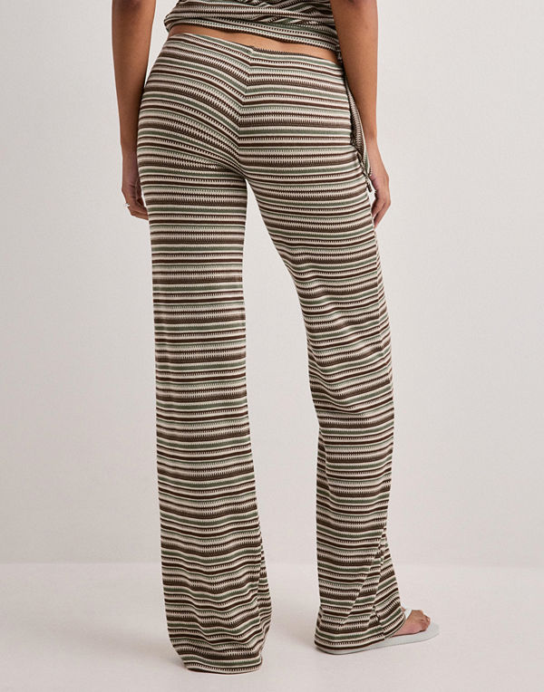 Nelly byxor Chill Stripe Low Waist Pants - Multi/Mönstrad