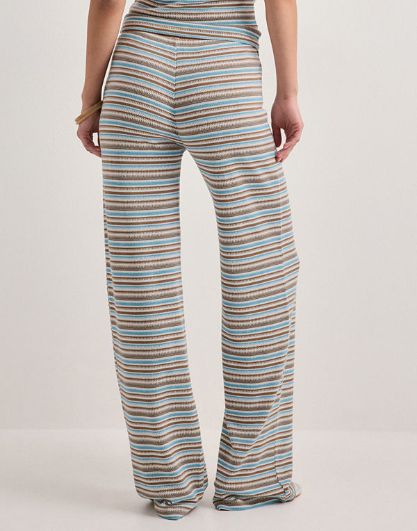Nelly byxor Chill Stripe Low Waist Pants - Multi/Mönstrad
