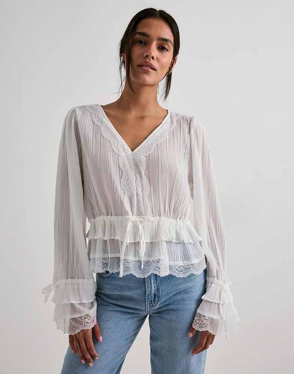 Vero Moda Vmfeline Ls Short Top Exp - Vit