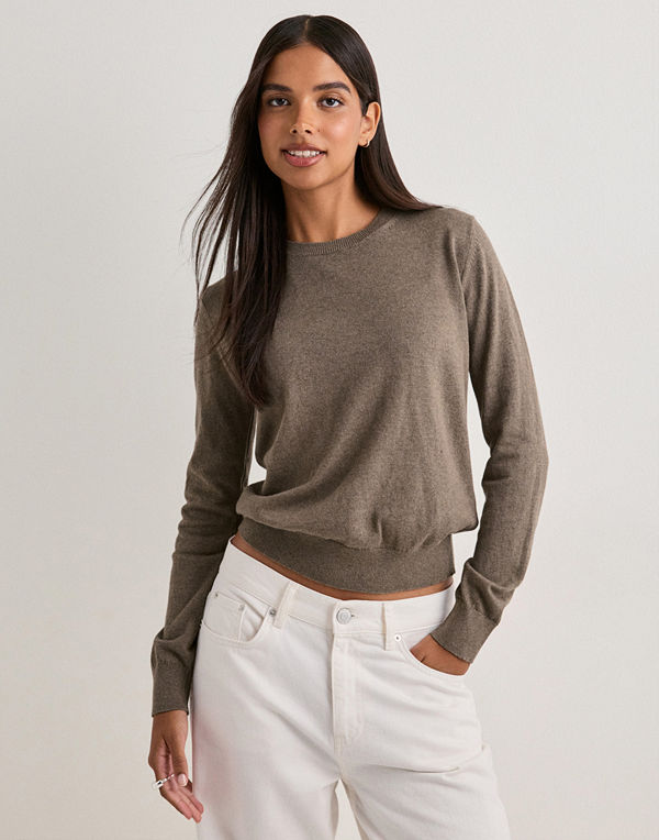 Nelly Fine Knit Sweater - Brun