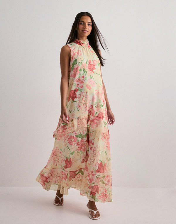 Vero Moda Vmsanna Sl Highneck Maxi Dress Exp - Blommig