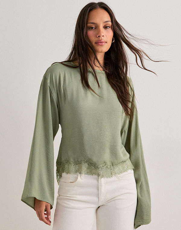 Nelly Sassy Lace Blouse - Grön