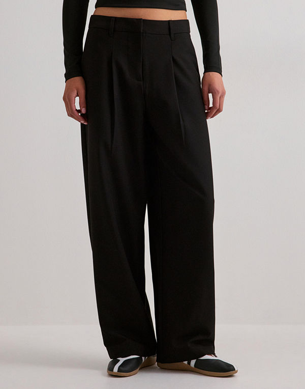 Pieces byxor Pcbosella Mw Barrel Pants Noos Bc - Svart