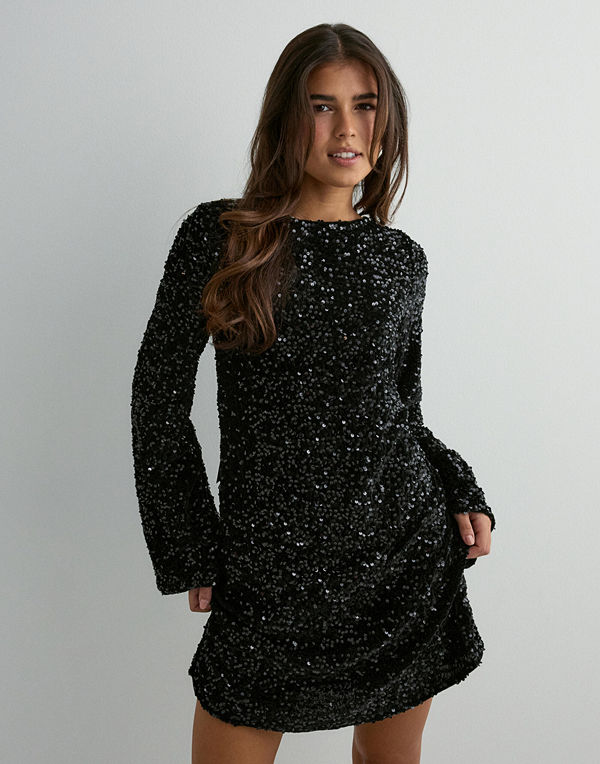 Pieces Pckam Ls Deep Back Bow Dress Jrs No - Svart