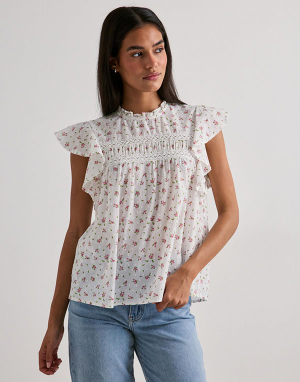 Vero Moda Vmtrine Sl Lace Top Wvn Ga Noos - Blommig