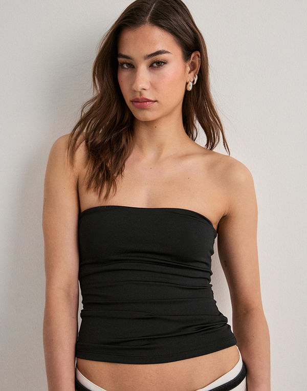 Nelly Built In Bra Tube Top - Svart