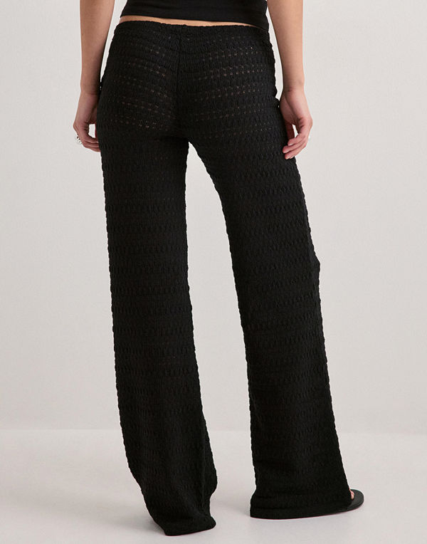 Nelly byxor Crochet Low Waist Pants - Svart