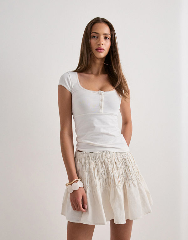 Vero Moda Vmsofia Mw Mini Skirt Wvn Exp - Vit