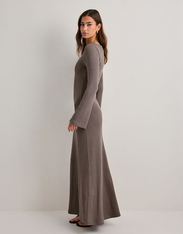 Nelly Knit Maxi Dress - Brun