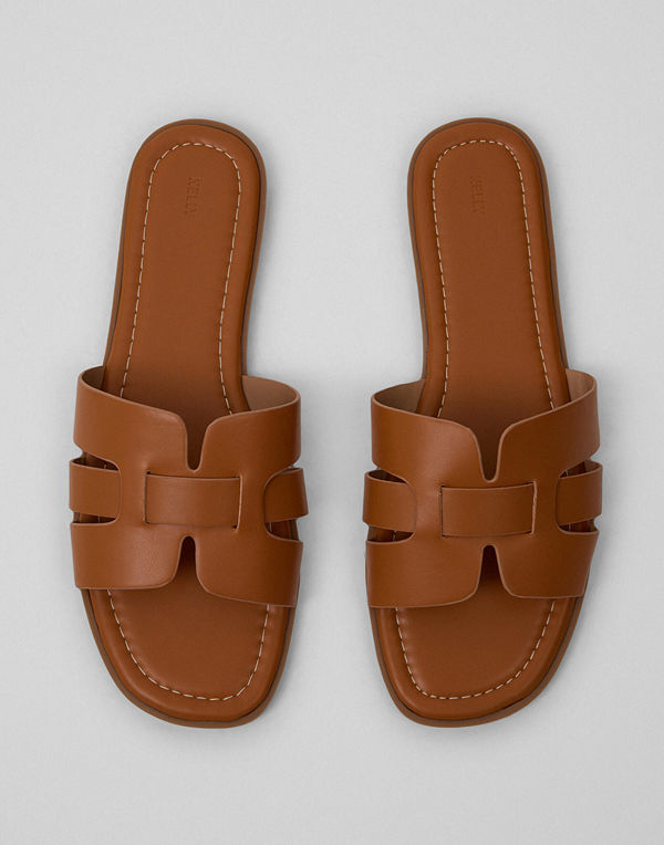 Nelly Flat Sandal - Brun