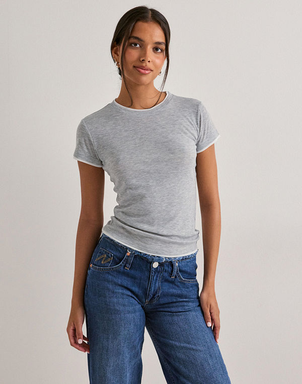Nelly Double Look Tee - Grå