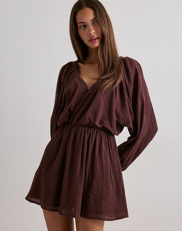 Nelly Sweet Detail Dress - Brun