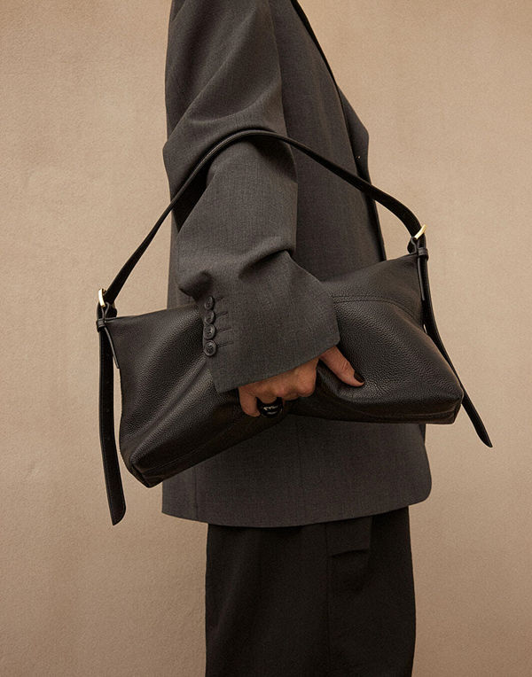 ATP Atelier Castellare Grained Calf Bag - Svart