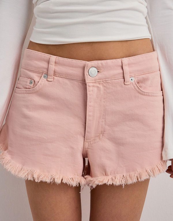 Nelly Colored Fringe Jeans Shorts - Rosa