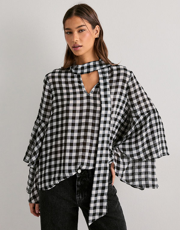 Vero Moda Vmsia Ls Flounce Top Wvn Ga - Svart