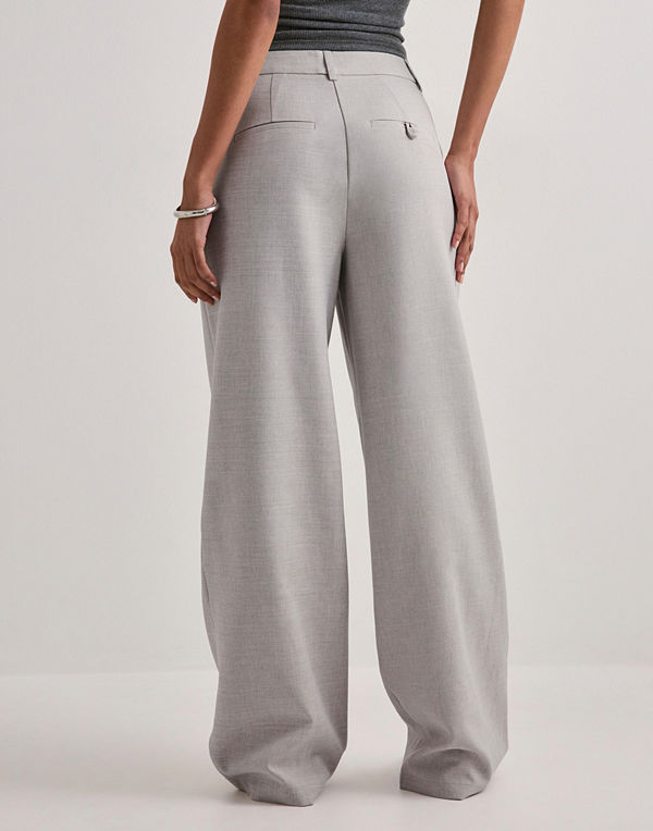 Vero Moda byxor Vmcassidy Mw Wide Pant Noos - Grå