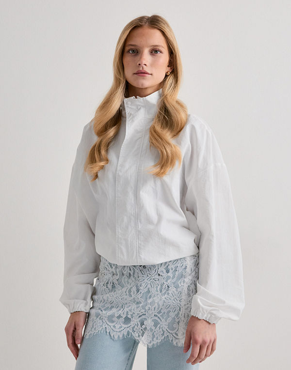 Nelly Lace Mini Skirt - Vit