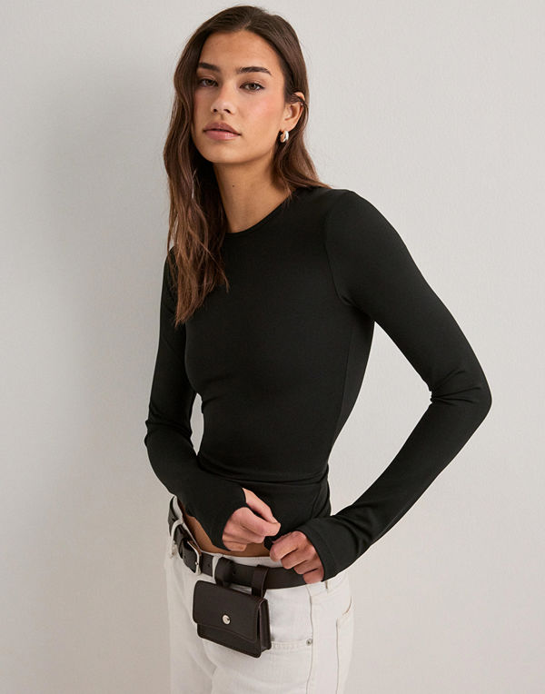 Nelly Sculpting LS Top - Svart