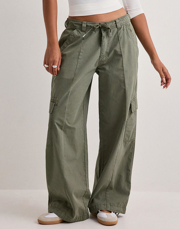 Nelly byxor Cargo Pants - Grön