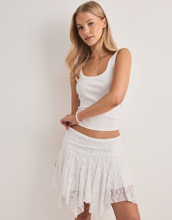 Pieces Pcannie Mw Short Lace Skrit D2D Pp - Vit