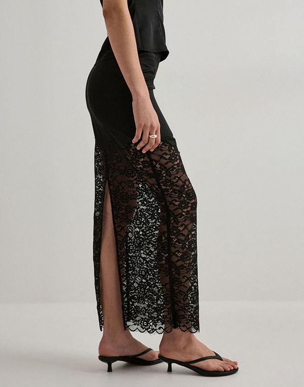 Nelly Satin Lace Skirt - Svart