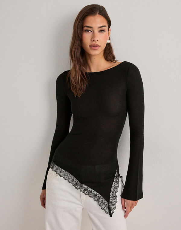 Nelly Soft Asymmetric Lace LS Top - Svart