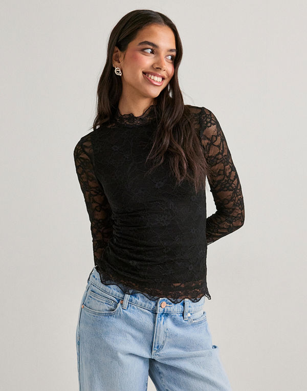 Nelly Lace LS Top - Svart