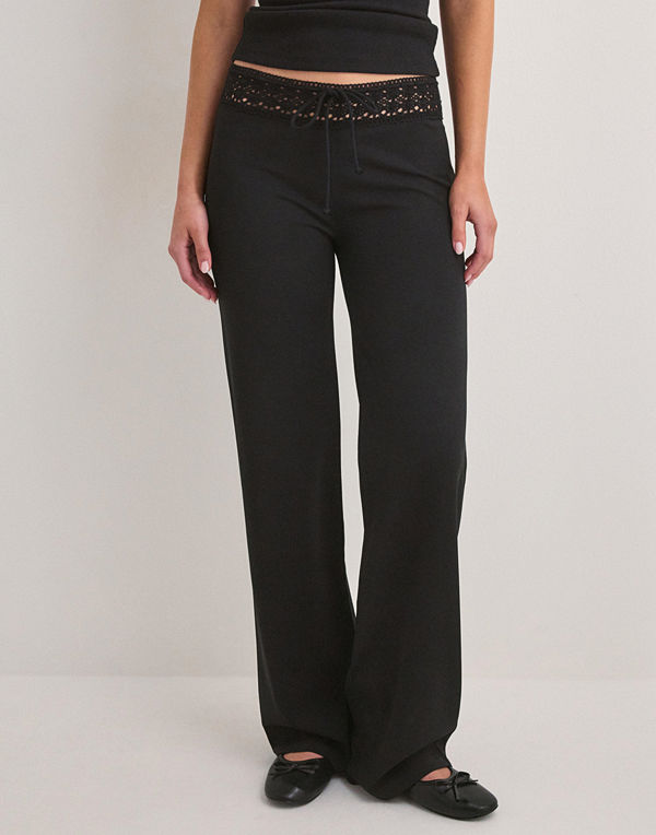 Nelly byxor Crochet Waist Crepe Pants - Svart