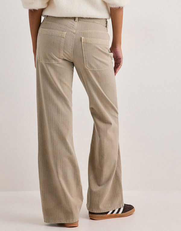 Nelly Cargo Jeans - Beige