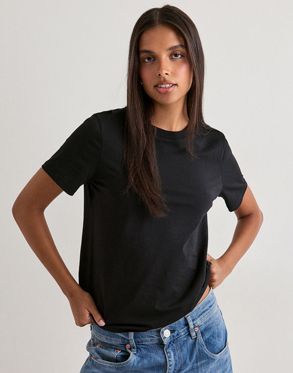 Pieces Pcria Ss Solid Tee Jrs Noos Bc - Svart