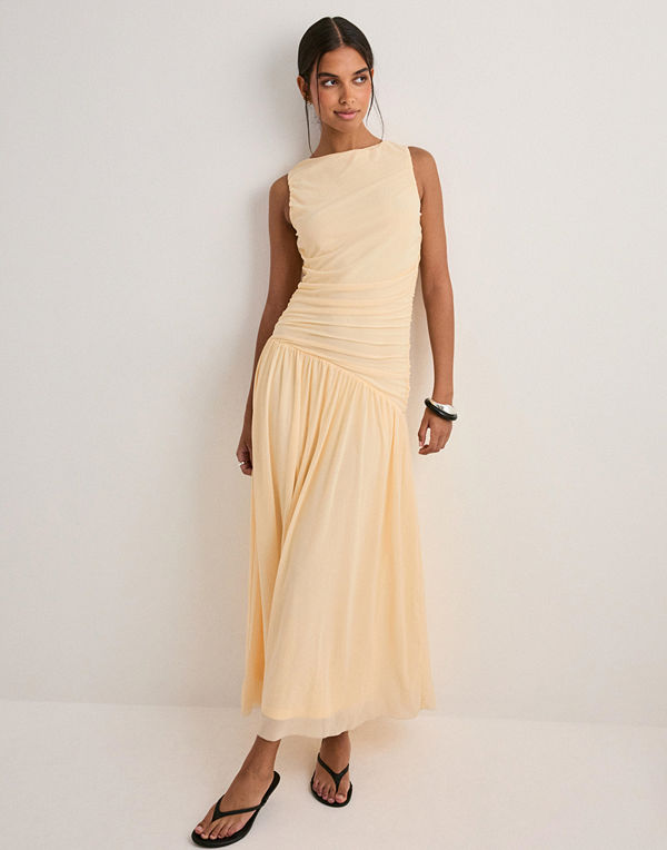 Neo Noir Cludine Mesh Dress - Gul