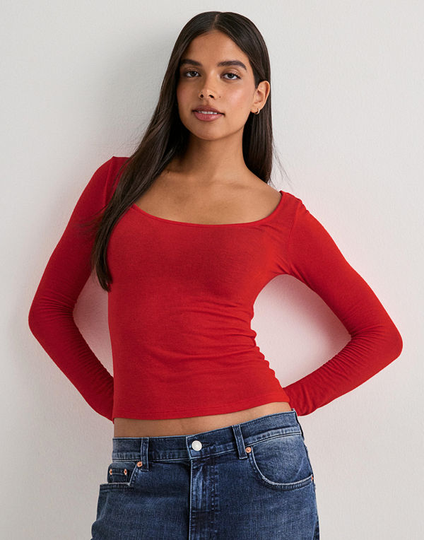 Nelly Soft Wool Blend Scoop Top - Röd
