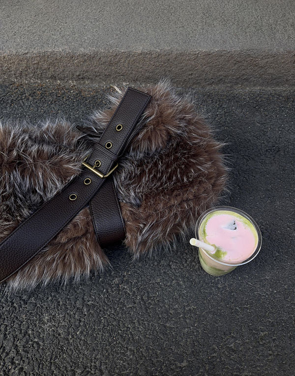 Nelly The Faux Fur Bag - Brun