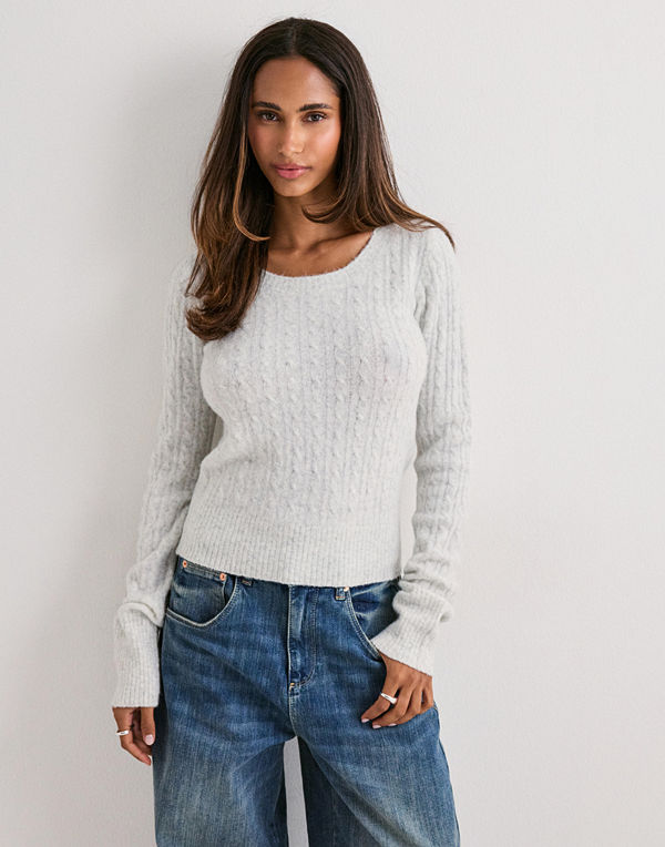 Nelly Tight Cable Knit Sweater - Grå