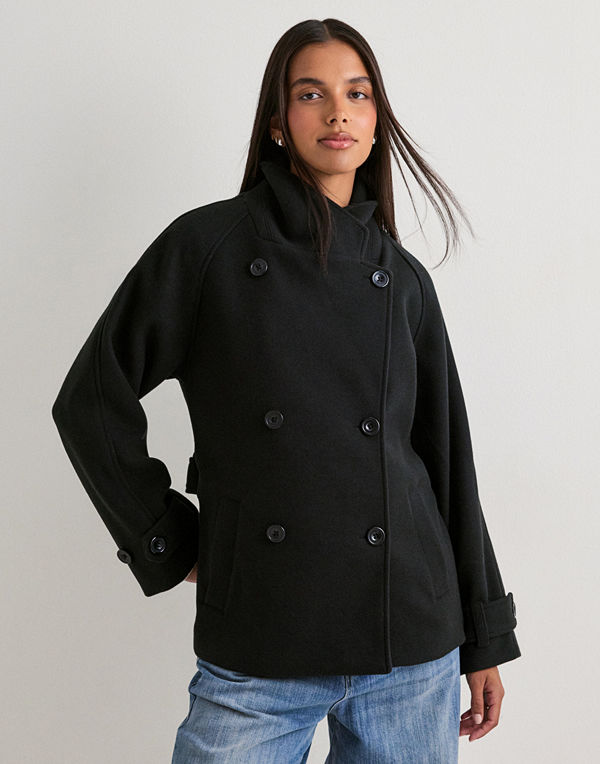 Nelly Short Warm Trench Coat - Svart