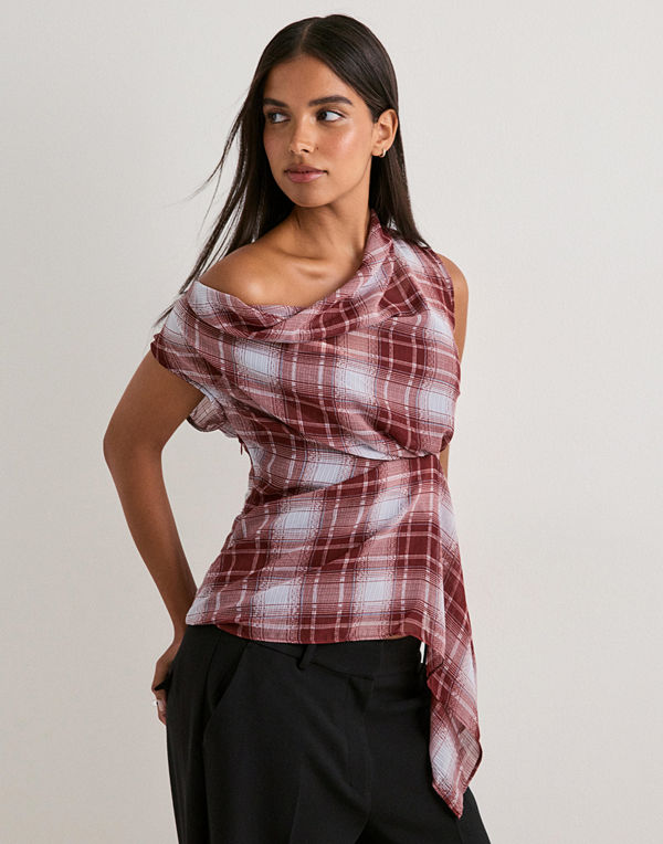 Vero Moda Vmphoenix Sl Lng Knot Asm Top Wvn E - Röd