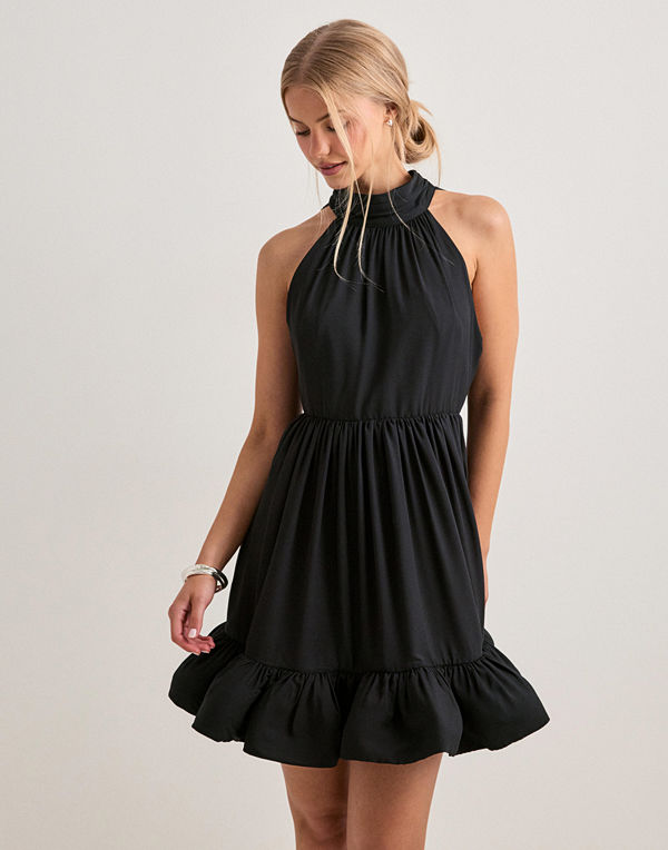 Malina Fern Halterneck Ruffled Mini D - Svart