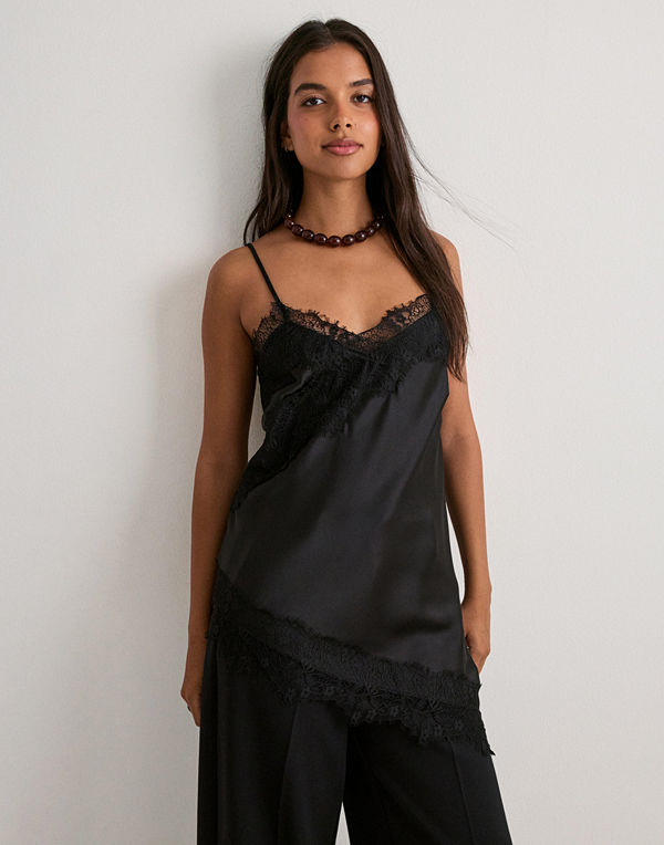 Only Onlindona Strap Satin Lace Top Wvn - Svart